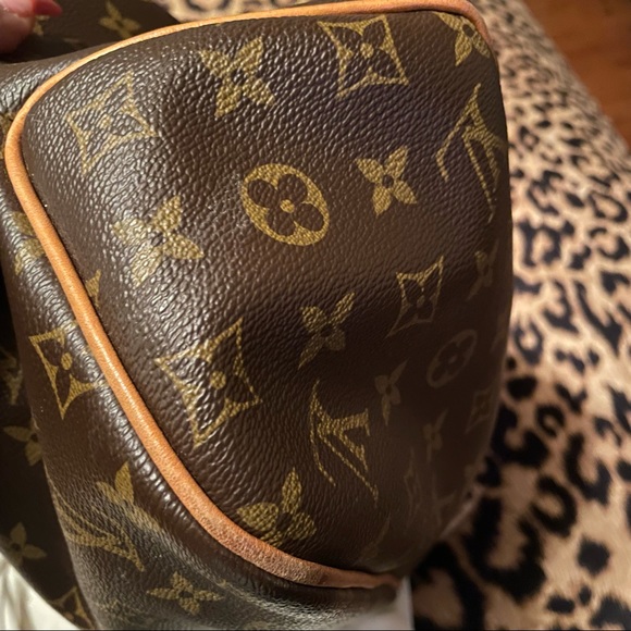 Authentic Louis Vuitton MM Pivoine - Picture 11 of 13